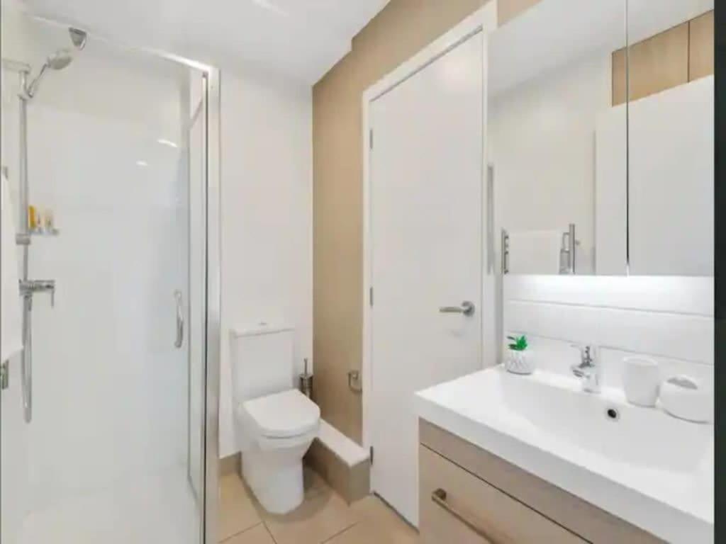 Just Opposite To Sky Tower , 2 Bed 2 Bath In Cbd Auckland Exterior foto